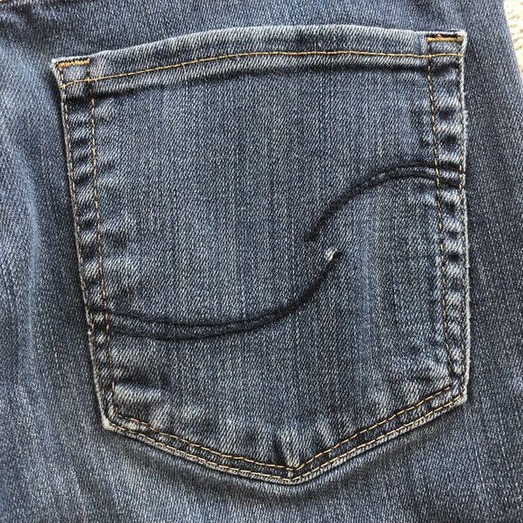 Levi's Women's Signature Jeans Size 2M Mid Rise Slim Straight Classic Blue Denim - Picture 11 of 16